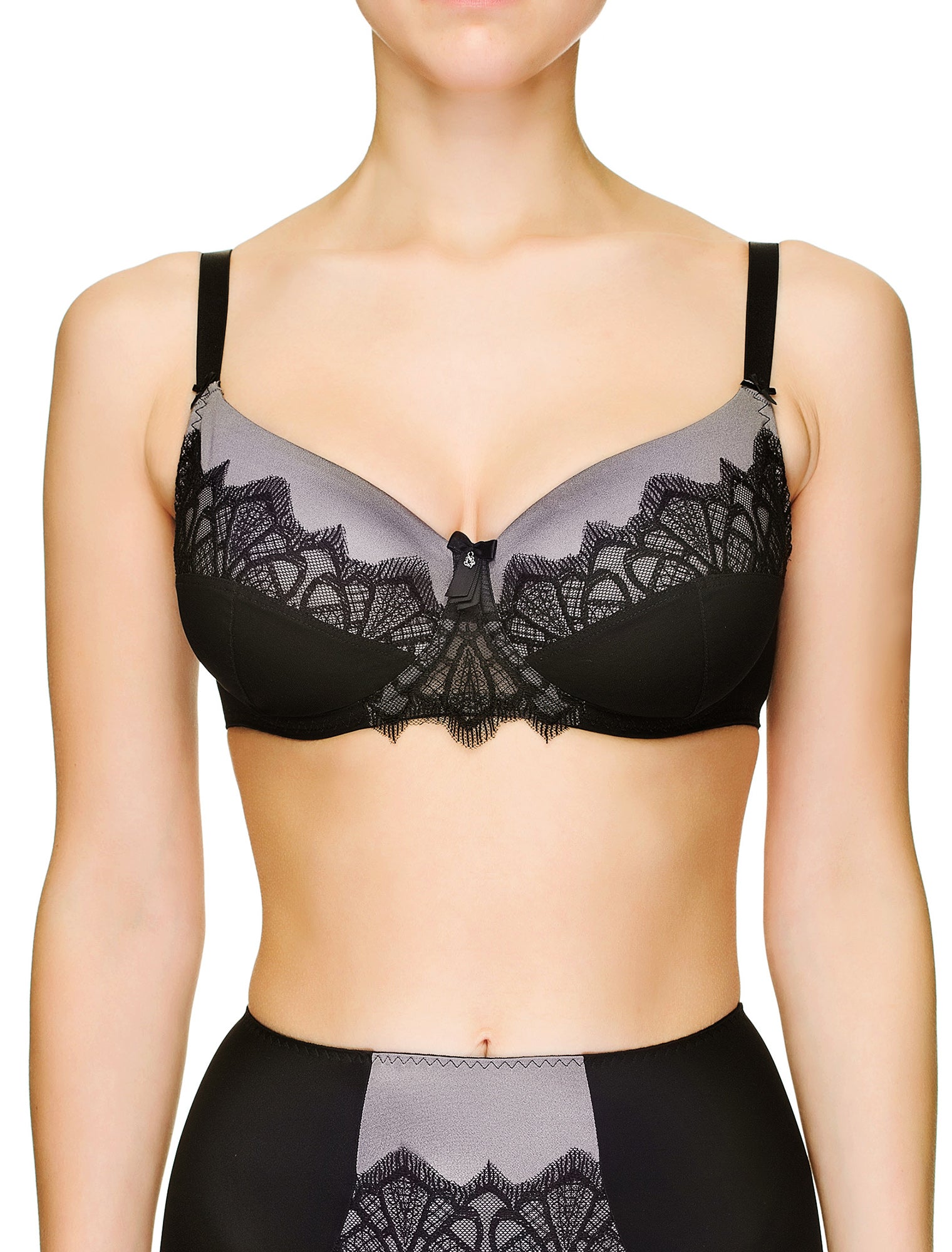 Lauma, Black Underwired Bra, On Model Front, 97H20